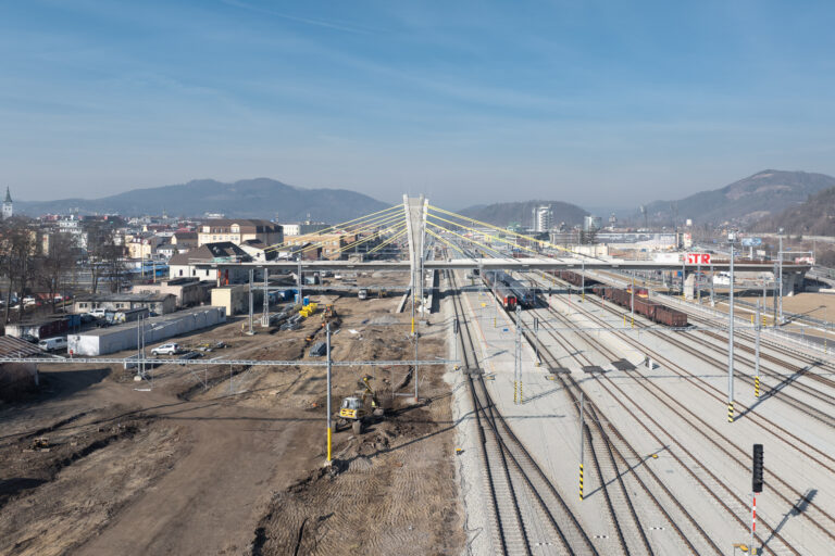 Modernizácia železničného uzla Žilina je dokončená: 318 miliónov eur prinieslo nové nástupištia aj ETCS Level 2