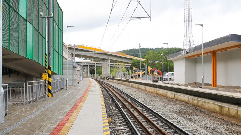 Najmodernejší vstup do Česka: Úsek Svrčinovec – štátna hranica je po modernizácii hotový