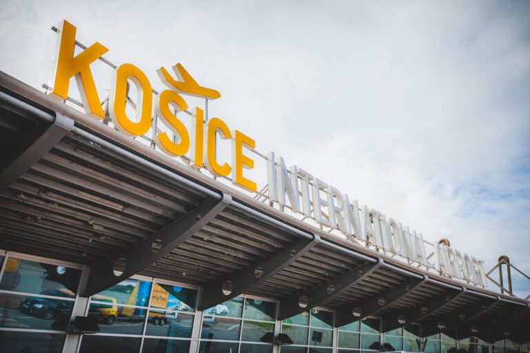 Košice posilnili MHD na letisko: linka 23 má viac spojov a nasadili kĺbové autobusy
