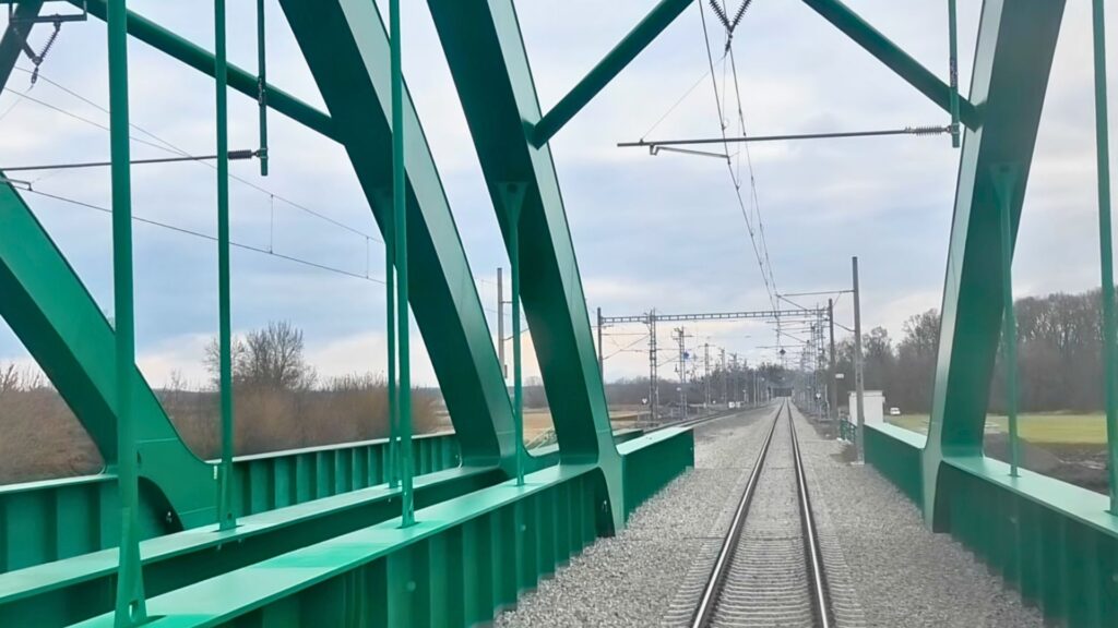 Železničný most cez rieku Moravu