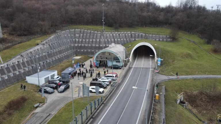 D3 čakajú víkendové uzávery: NDS bude na jar čistiť a kontrolovať tunely Svrčinovec, Poľana a Horelica