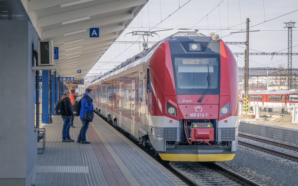 Nízkopodlažná elektrická jednotka Panter ZSSK