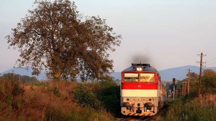 Dieselový rušeň „Okuliarnik“