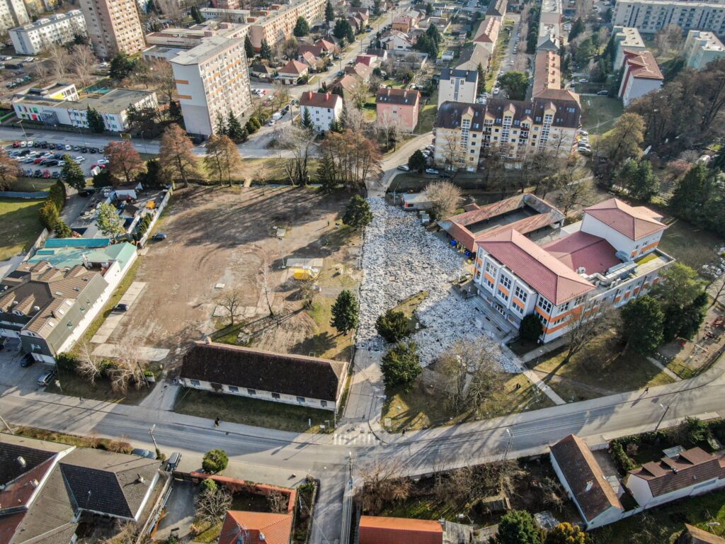 Rekonštrukcia Troyerovho námestia v Stupave