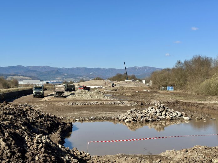 Výstavba rýchlostnej cesty R1 pri Banskej Bystrici. Foto: Ján Nosko