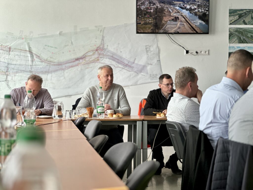 Výstavba rýchlostnej cesty R1 pri Banskej Bystrici. Foto: Ján Nosko