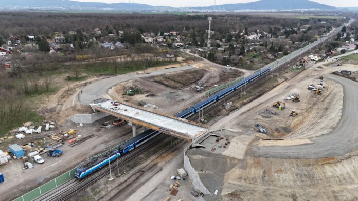 Devínske jazero. Modernizácia železničnej trate