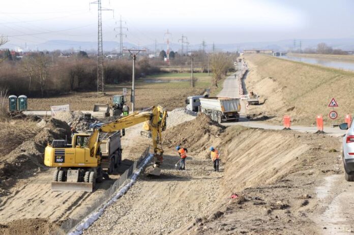 Cyklotrasa Nemšová - Ladce