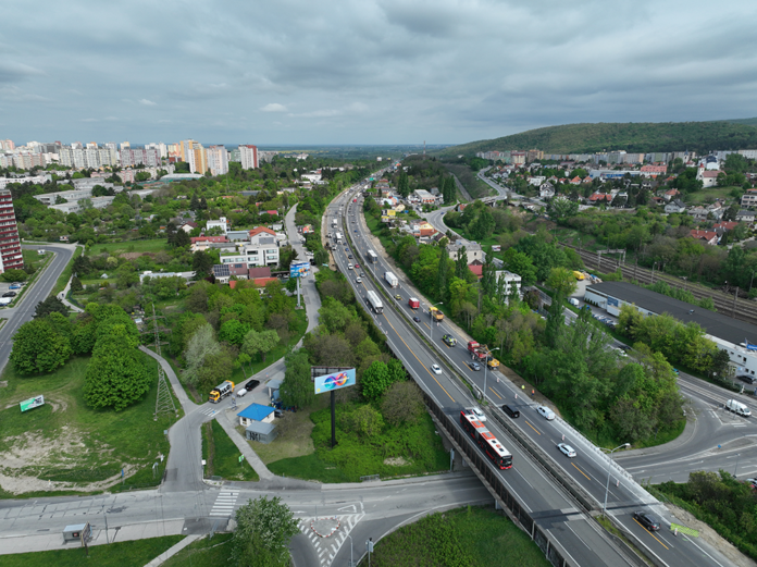 Diaľnica D2 v Lamači