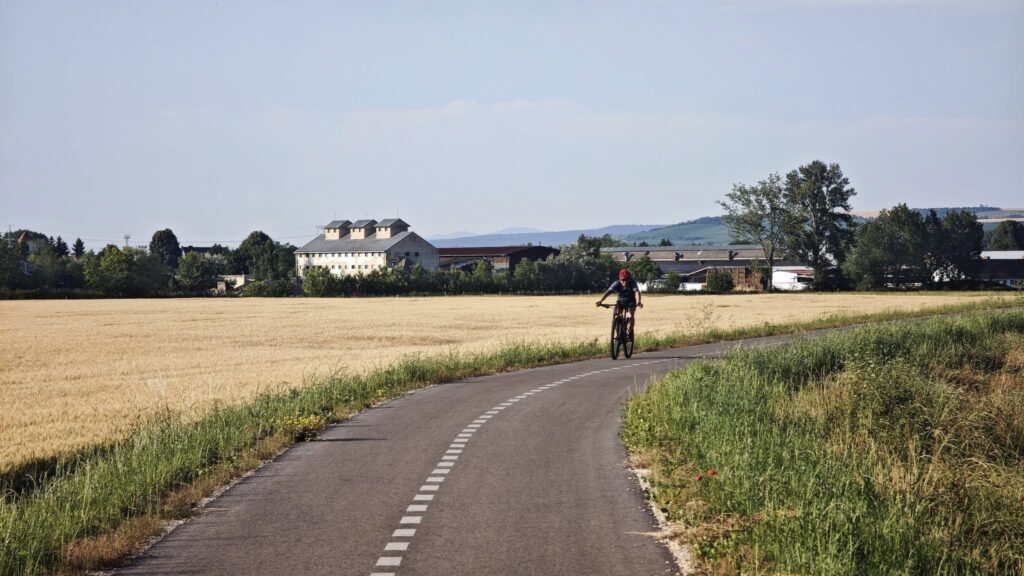 Cyklotrasa Siladice - Šúrovce. Foto: Michal Feik