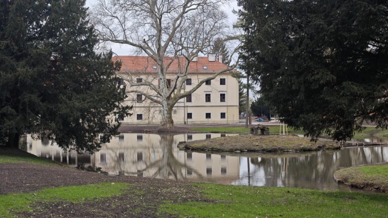 Bratislavský kraj dokončil rekonštrukciu historického parku v Stupave