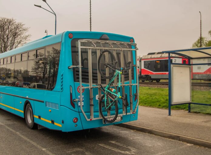 Autobus Arriva Trnava s cyklonosičom. Zdroj: Arriva Trnava