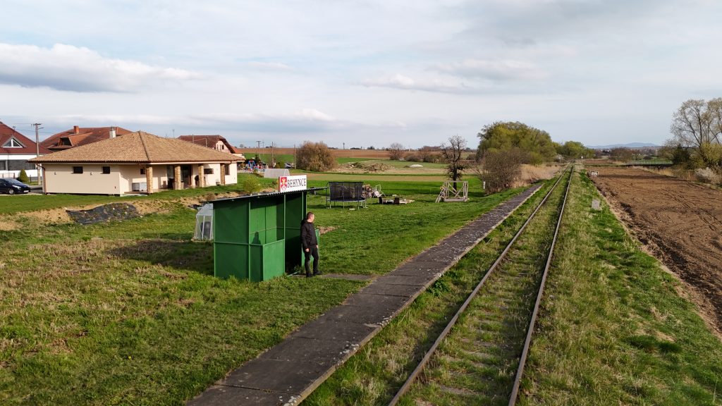 Železničná trať Zbehy - Radošina