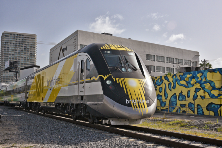 Brightline ako najodvážnejšia americká stávka na železnicu za desaťročia