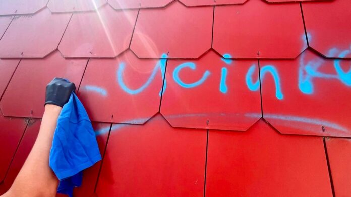 Graffiti vo Vajnoroch