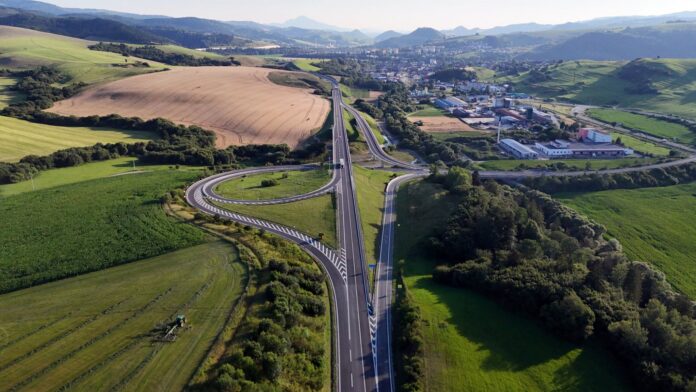 Rýchlostná cesta R3 Nižná - Tvrdošín