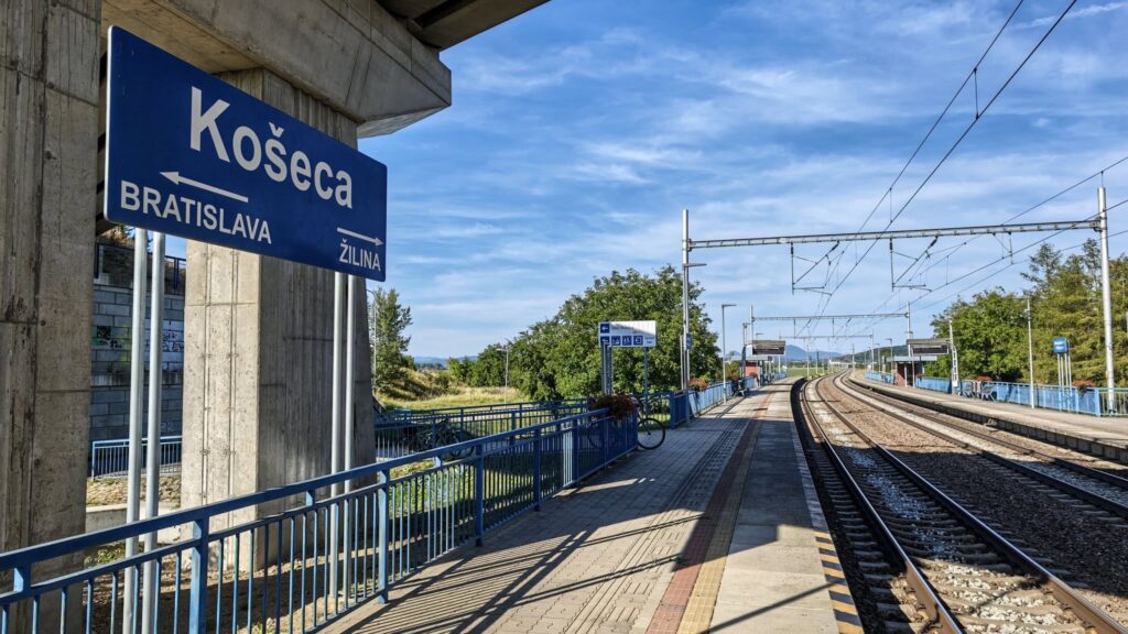 Vážska cyklomagistrála Nemšová - Košeca