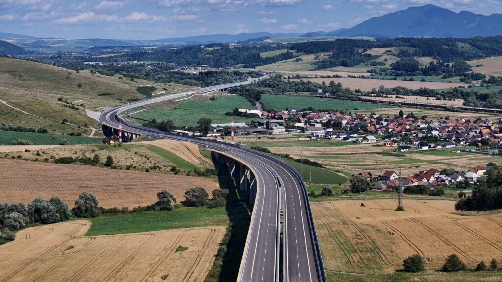 Diaľnica D1 Hubová - Ivachnová