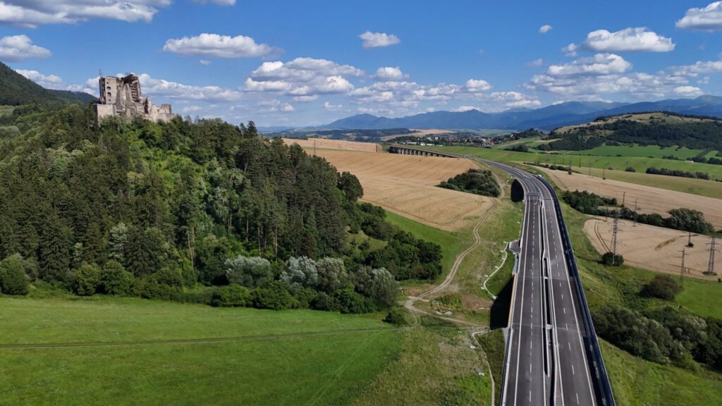 Diaľnica D1 Hubová - Ivachnová