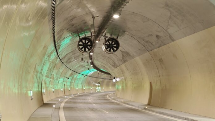 Tunel Čebrať. Foto: Michal Feik