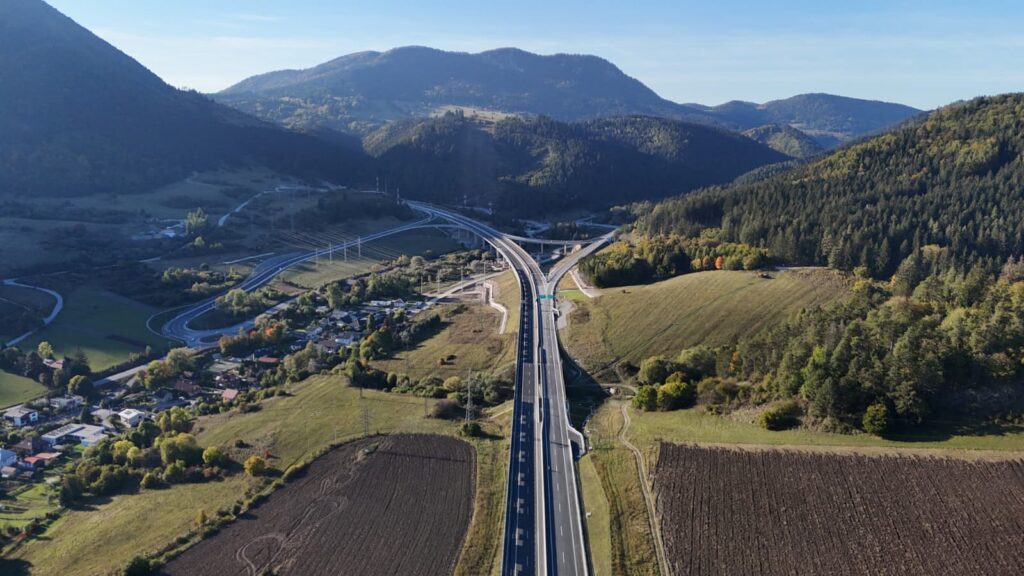 Tunel Čebrať