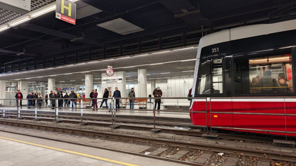 Wien Hbf.